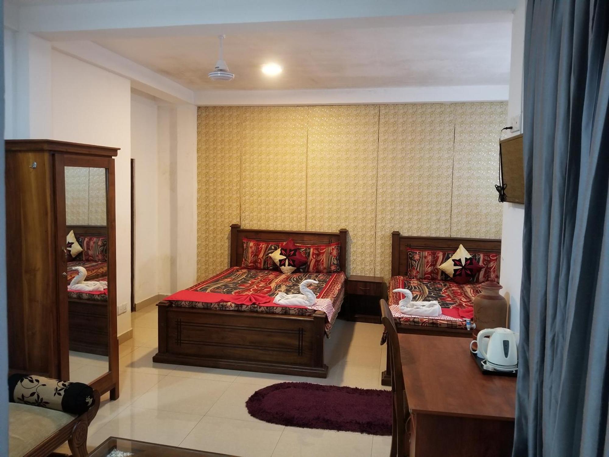 Airport Transit Kings Hotel كاتوناياكى المظهر الخارجي الصورة