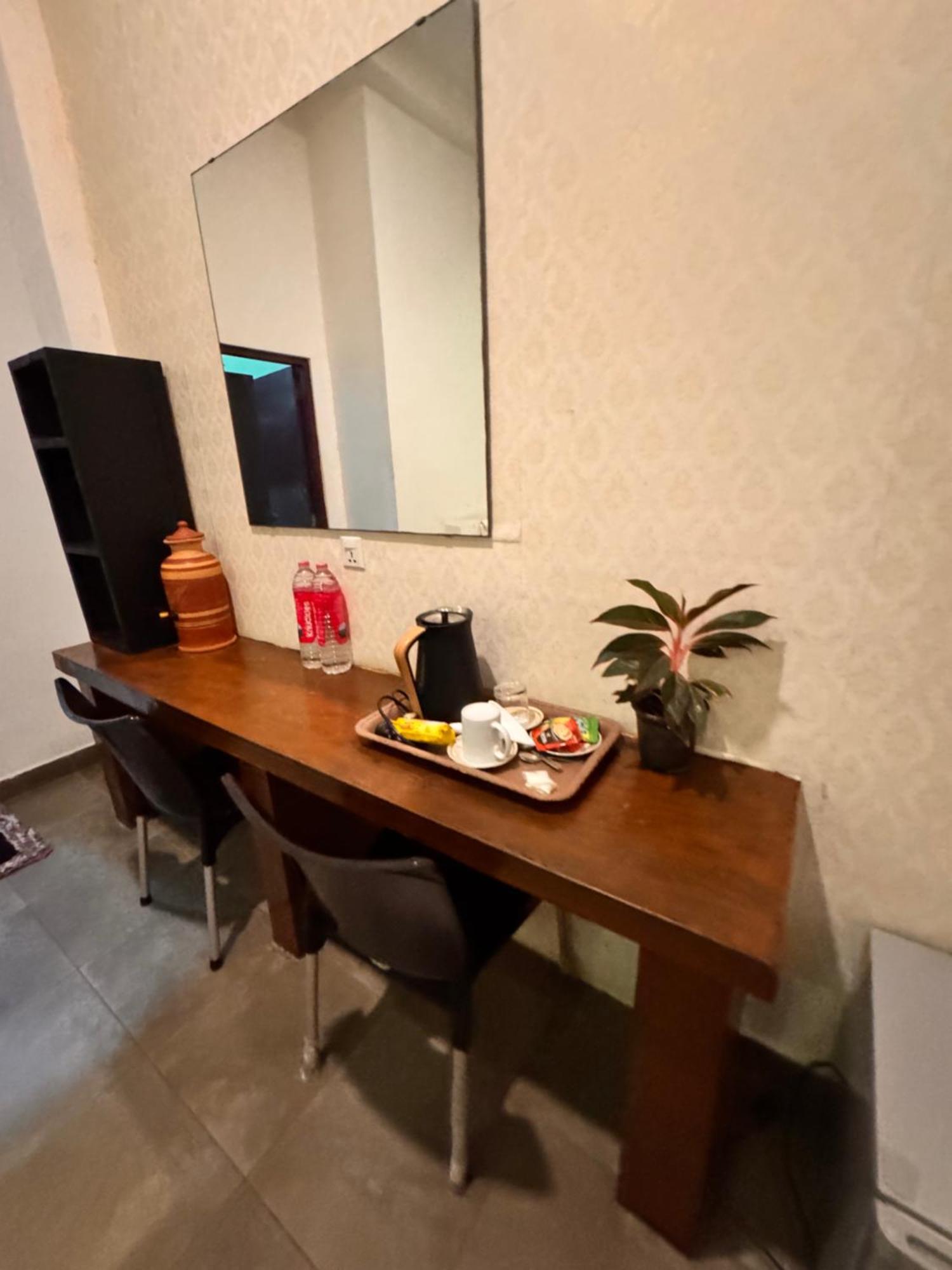 Airport Transit Kings Hotel كاتوناياكى المظهر الخارجي الصورة