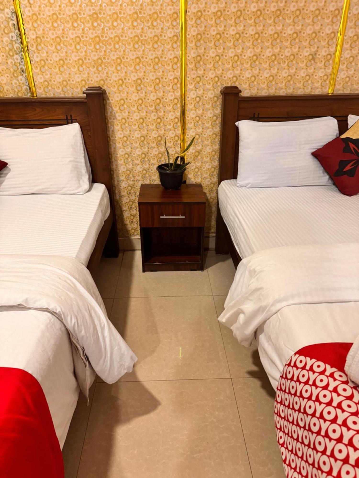 Airport Transit Kings Hotel كاتوناياكى المظهر الخارجي الصورة